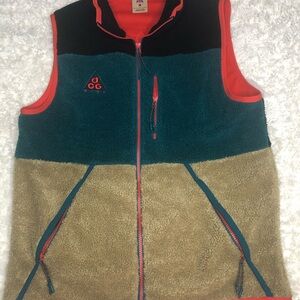 Nike ACG Big Logo Sherpa Vest, Full Zipper, Men’s Size Medium AT5498-011